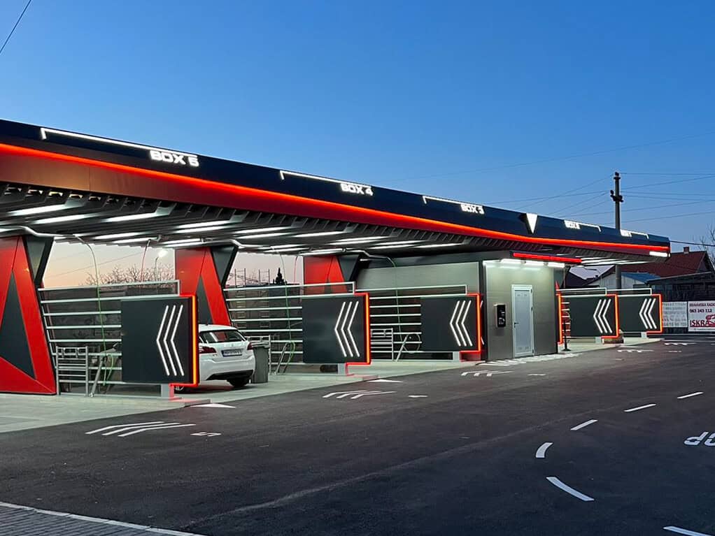 Izrada i montaža samouslužnih autoperionica – metalne konstrukcije i brending širom Srbije i Evrope