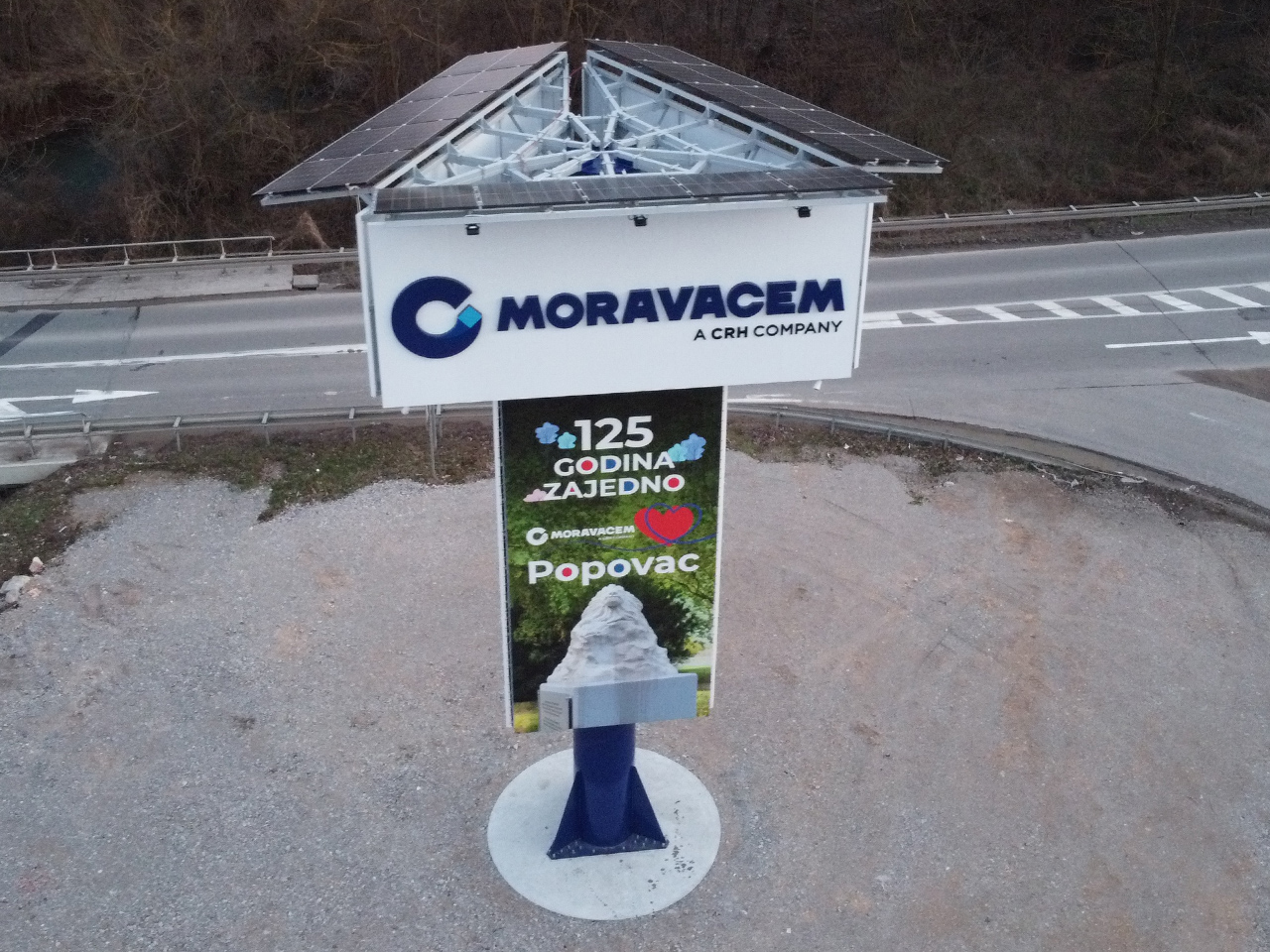 Izrada i montaža totema i reklamnih pilona – visoki reklamni stubovi sa LED osvetljenjem širom Srbije i Evrope